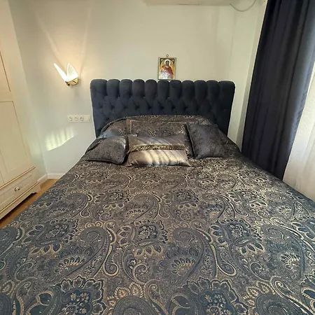 Victoria- две спални делукс до морската градина и центъра Burgasz