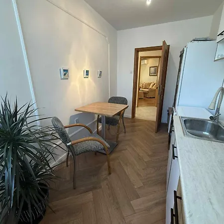 Victoria- две спални делукс до морската градина и центъра Apartament