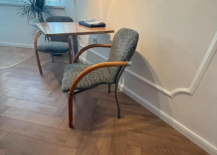 Victoria- две спални делукс до морската градина и центъра