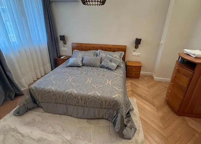 Daire Victoria- две спални делукс до морската градина и центъра *