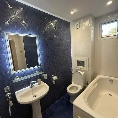 Victoria- две спални делукс до морската градина и центъра Apartament *