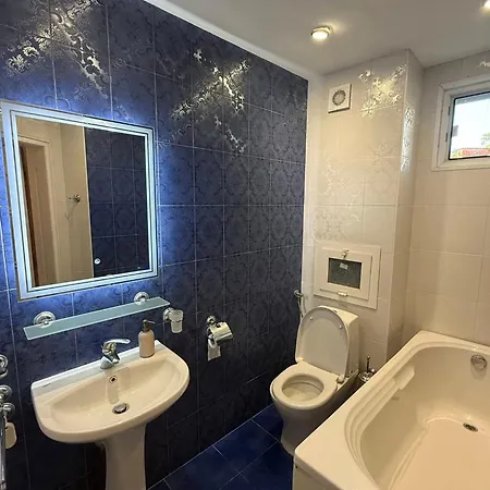 Apartmán Victoria- две спални делукс до морската градина и центъра Burgas City