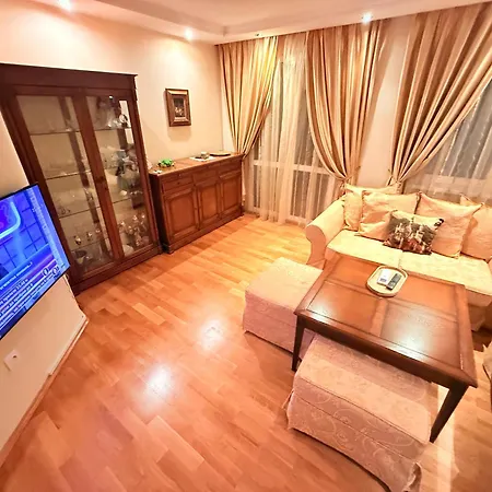 Apartment на 2 мин от плажа!victoria- две спални делукс до морската градина и центъра Burgas