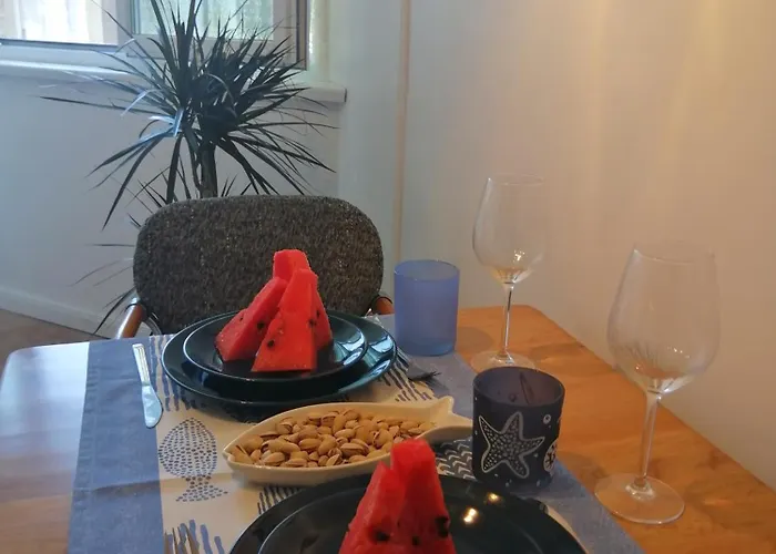 公寓 Victoria- две спални делукс до морската градина и центъра *