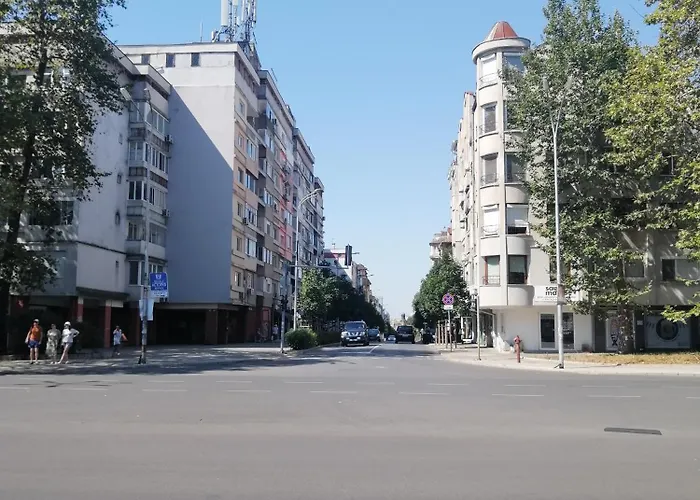 Victoria- две спални делукс до морската градина и центъра * 布尔加斯