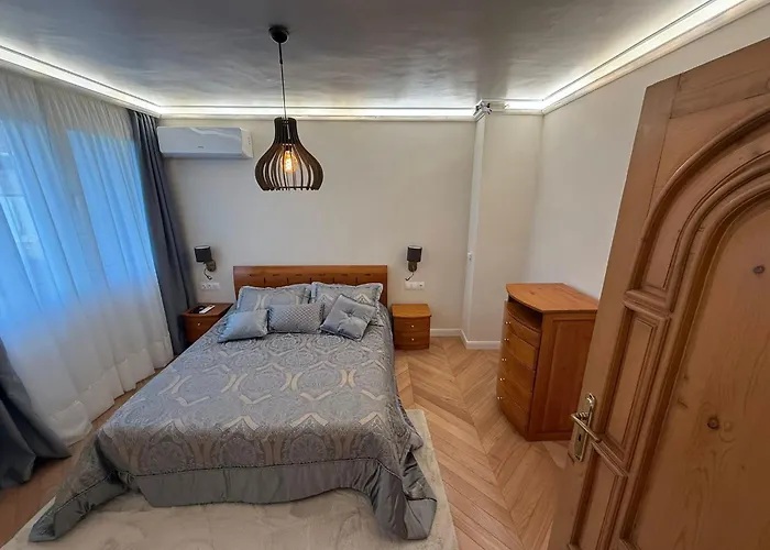 公寓 Victoria- две спални делукс до морската градина и центъра